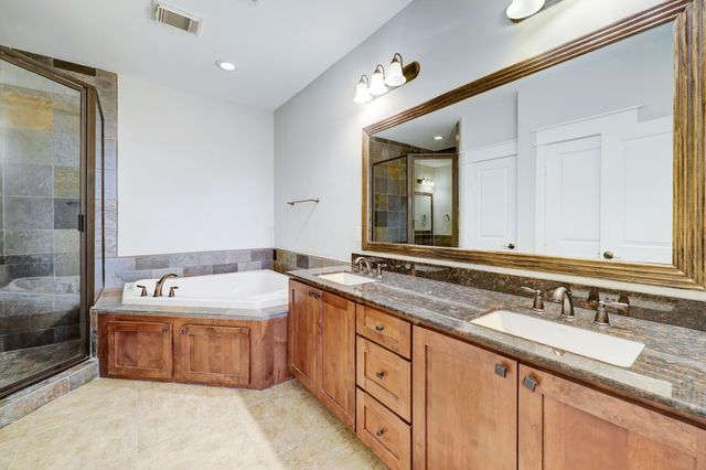 107 Riley Lane, Houston, TX 77003