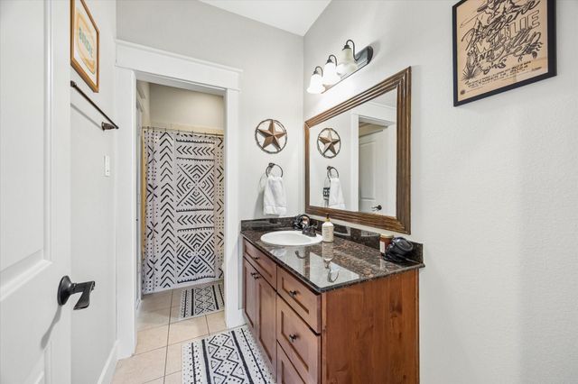 107 Riley Lane, Houston, TX 77003
