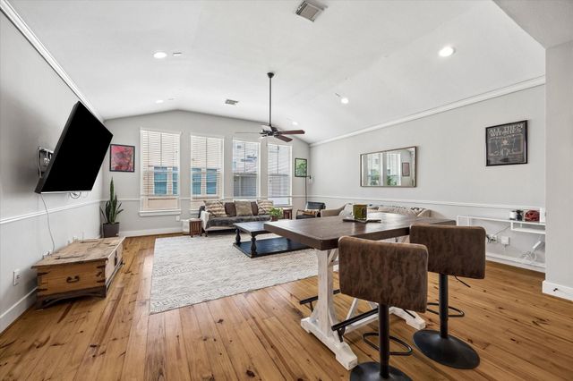107 Riley Lane, Houston, TX 77003