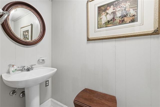 29585 Somerset Road, Paola, KS 66071