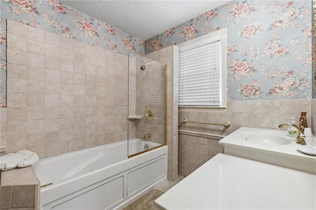 29585 Somerset Road, Paola, KS 66071
