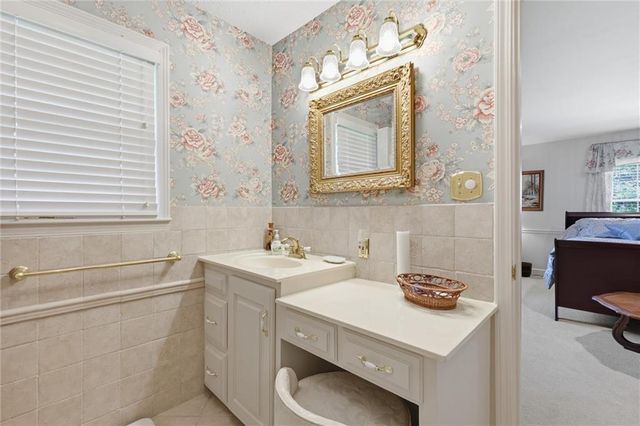 29585 Somerset Road, Paola, KS 66071