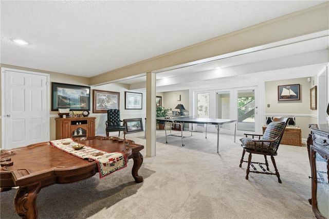 29585 Somerset Road, Paola, KS 66071