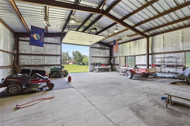29585 Somerset Road, Paola, KS 66071