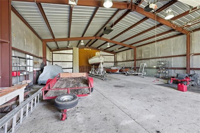29585 Somerset Road, Paola, KS 66071