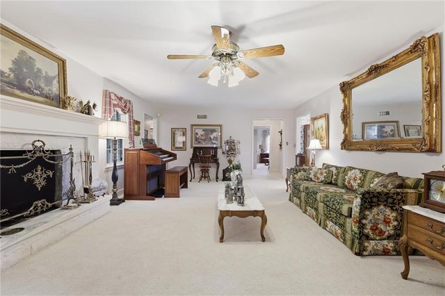29585 Somerset Road, Paola, KS 66071