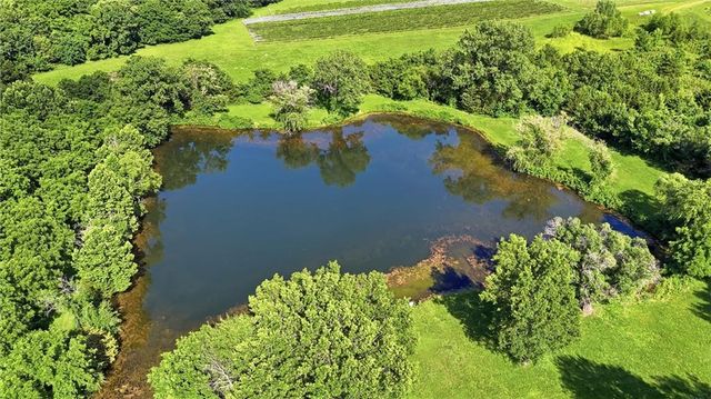 29585 Somerset Road, Paola, KS 66071