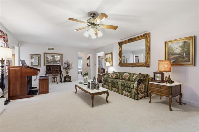 29585 Somerset Road, Paola, KS 66071
