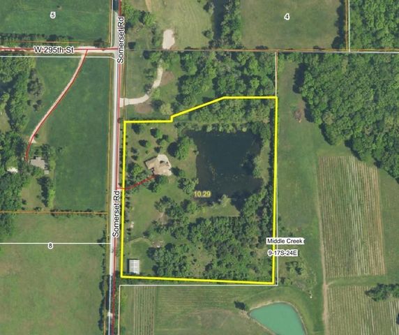 29585 Somerset Road, Paola, KS 66071