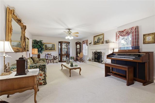 29585 Somerset Road, Paola, KS 66071