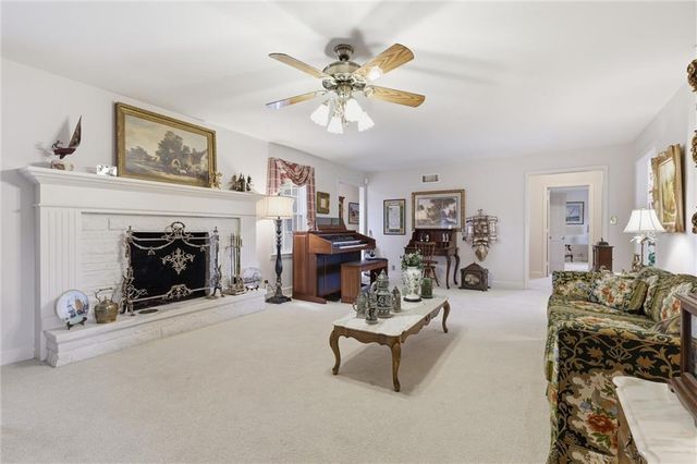 29585 Somerset Road, Paola, KS 66071