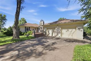 29585 Somerset Road, Paola, KS 66071