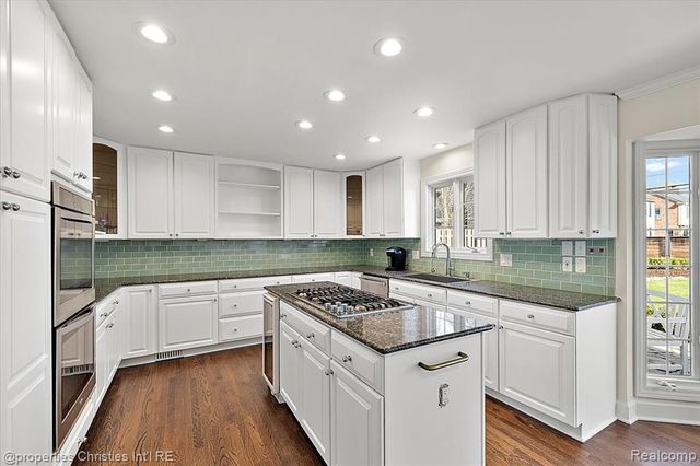 1900 Fairview Street, Birmingham, MI 48009