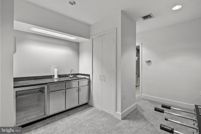 910 PENNWOOD CIR, Lancaster, PA 17601