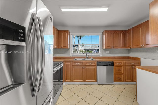 10383 SW 209th Ln 10383, Cutler Bay, FL 33189