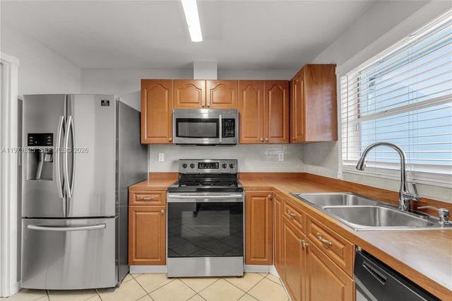 10383 SW 209th Ln 10383, Cutler Bay, FL 33189