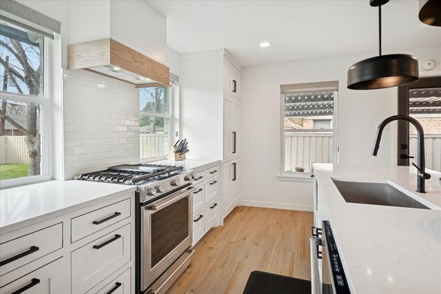 3148 Woodwind Lane, Dallas, TX 75229