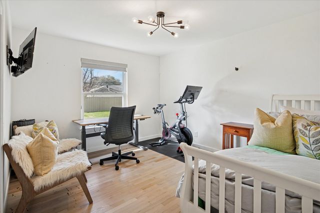 3148 Woodwind Lane, Dallas, TX 75229