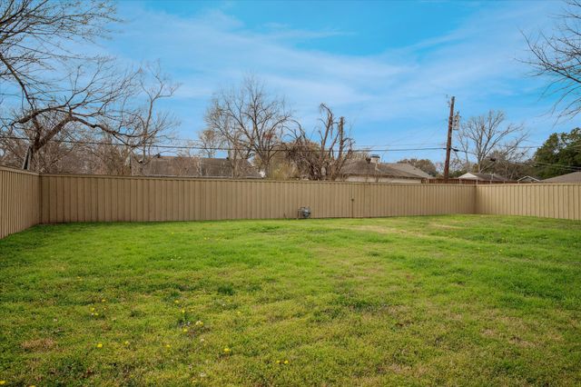 3148 Woodwind Lane, Dallas, TX 75229