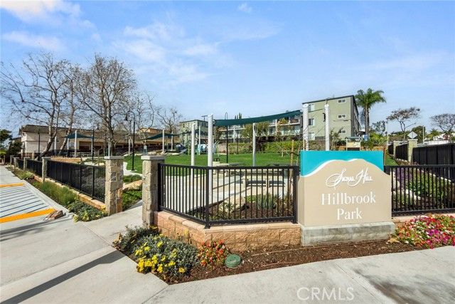 1842 Temple Avenue, Signal Hill, CA 90755