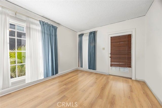 1842 Temple Avenue, Signal Hill, CA 90755