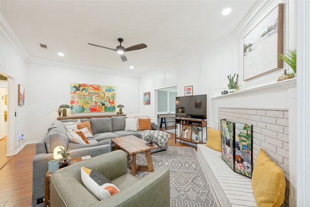 700 Reese Lane, Hurst, TX 76054