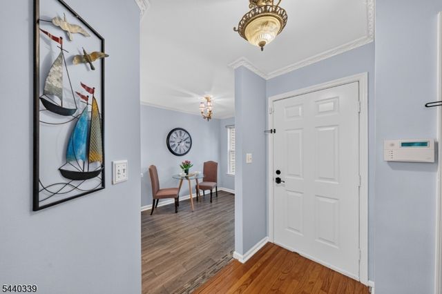 303 Cobblestone Ct, South Brunswick Twp., NJ 08852