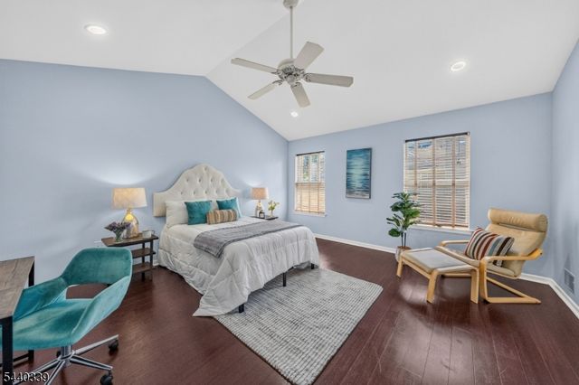 303 Cobblestone Ct, South Brunswick Twp., NJ 08852