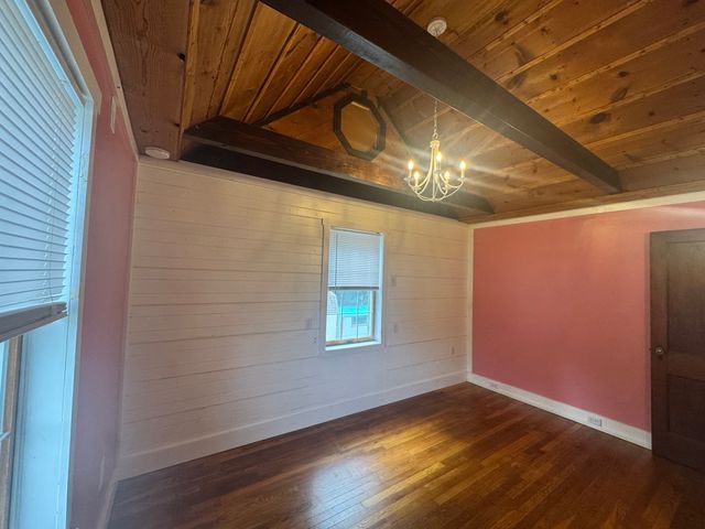 28 Bedford Road, Woburn, MA 01801