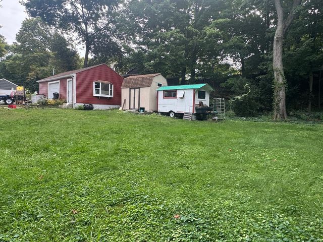 28 Bedford Road, Woburn, MA 01801
