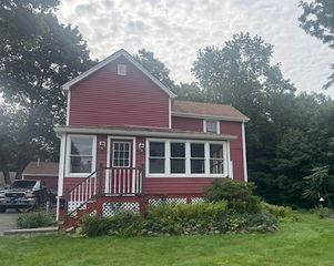 28 Bedford Road, Woburn, MA 01801