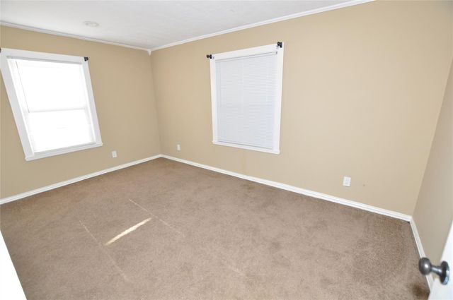 208 Blue Lake Drive, Huffman, TX 77336