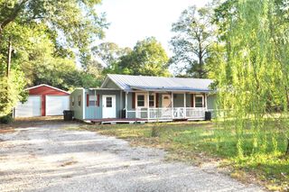 208 Blue Lake Drive, Huffman, TX 77336