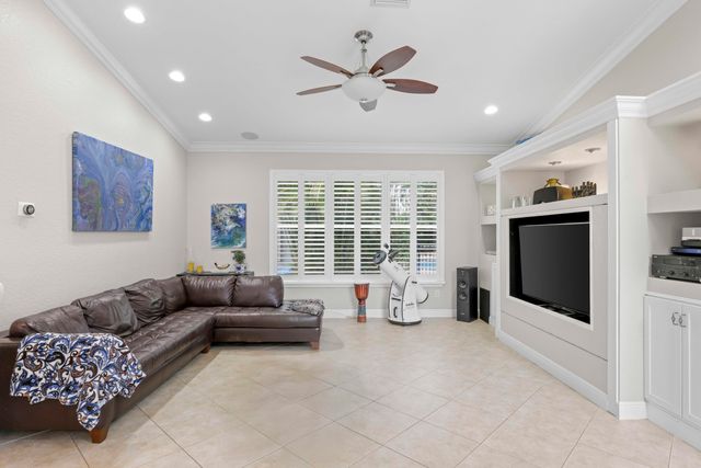 10812 Castle Oak Drive, Boynton Beach, FL 33473