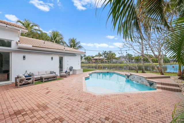 10812 Castle Oak Drive, Boynton Beach, FL 33473