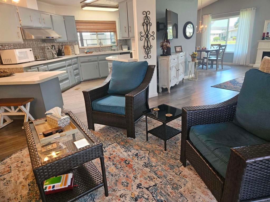 Image 10 of property listing at 276 N El Camino Real 104, Oceanside, CA 92058