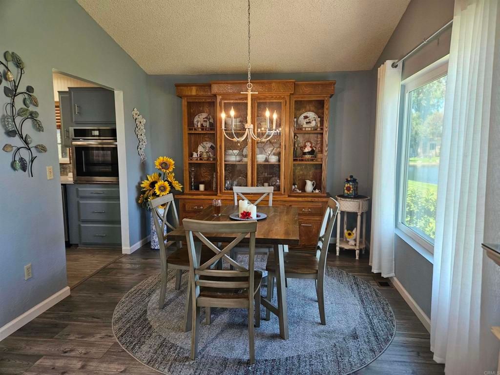 Image 14 of property listing at 276 N El Camino Real 104, Oceanside, CA 92058