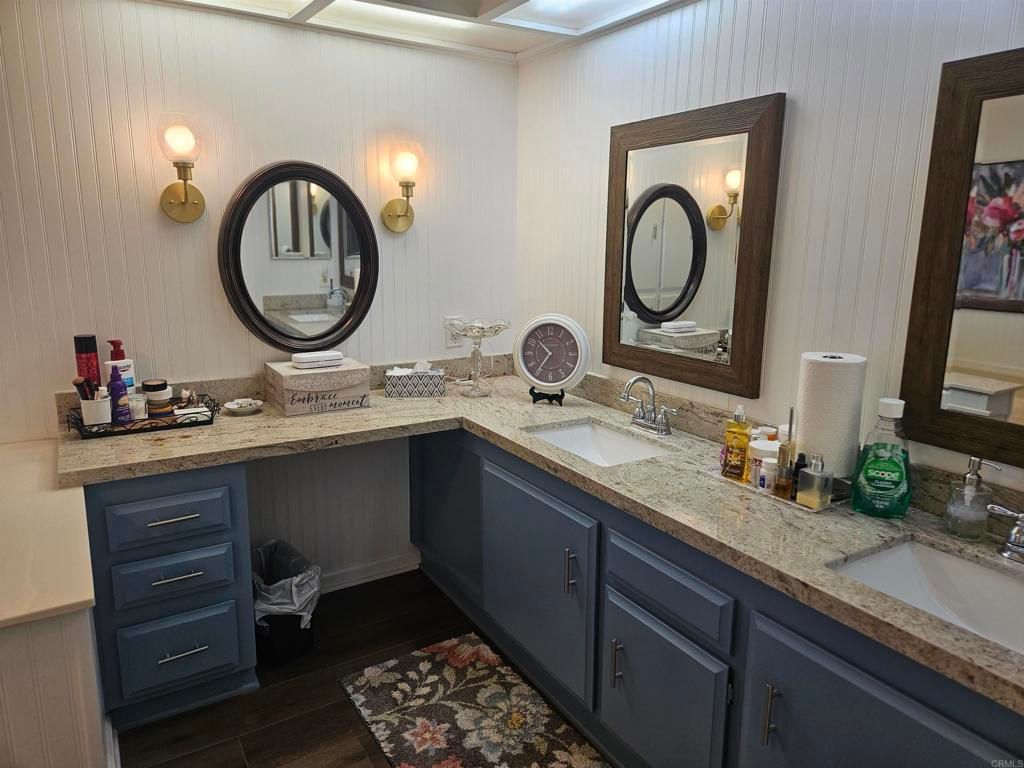 Image 16 of property listing at 276 N El Camino Real 104, Oceanside, CA 92058