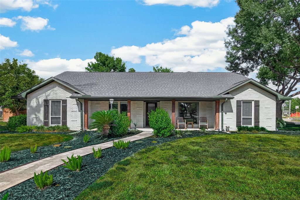 15302 Jersey Drive, Jersey Village, TX 77040