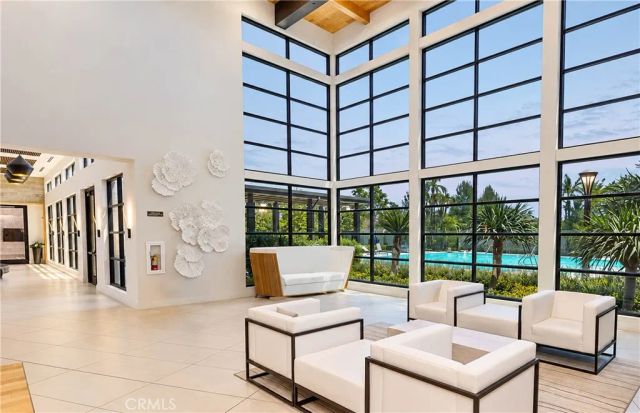61 Iluna, Irvine, CA 92618