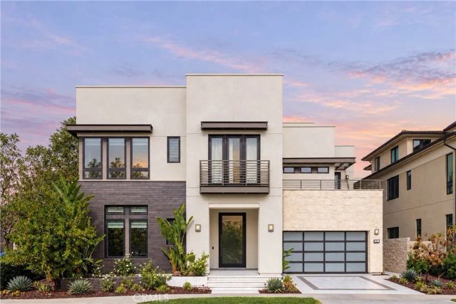 61 Iluna, Irvine, CA 92618