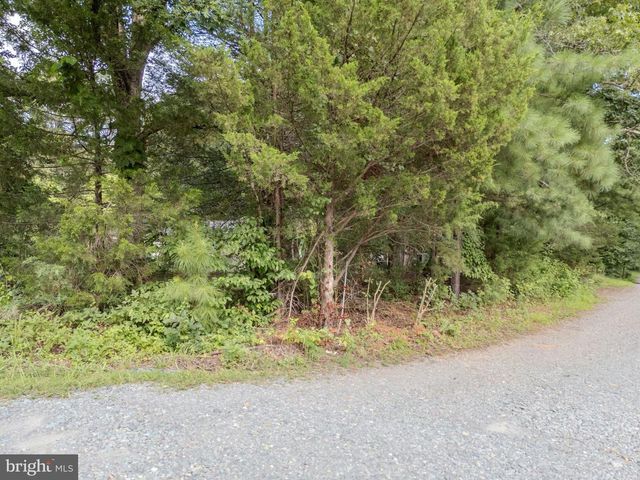 14 HANBACK RD, Gordonsville, VA 22942