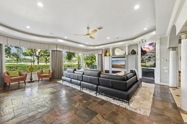 6 Farrell Ridge Drive, Sugar Land, TX 77479