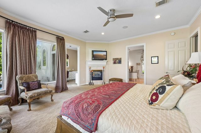 6 Farrell Ridge Drive, Sugar Land, TX 77479