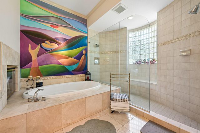6 Farrell Ridge Drive, Sugar Land, TX 77479