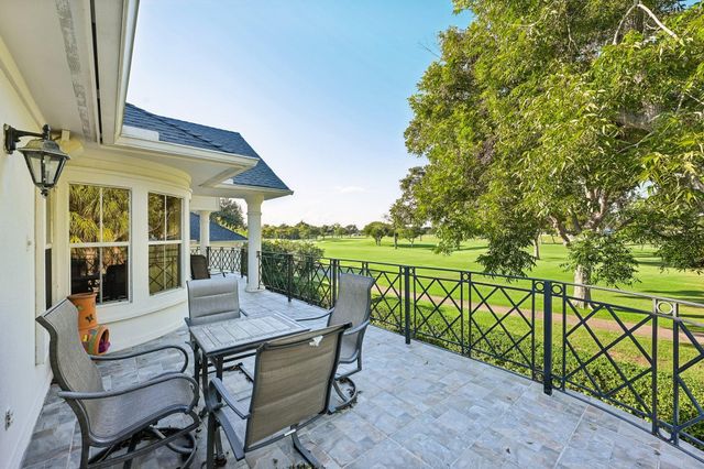 6 Farrell Ridge Drive, Sugar Land, TX 77479