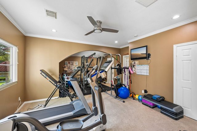 6 Farrell Ridge Drive, Sugar Land, TX 77479