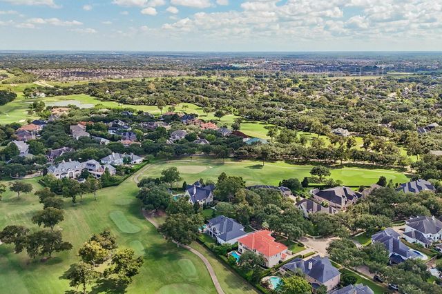 6 Farrell Ridge Drive, Sugar Land, TX 77479