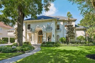 6 Farrell Ridge Drive, Sugar Land, TX 77479