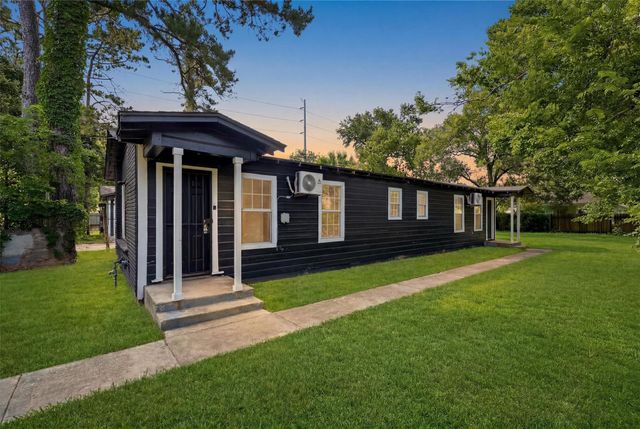 8034 Record Street B, Houston, TX 77028